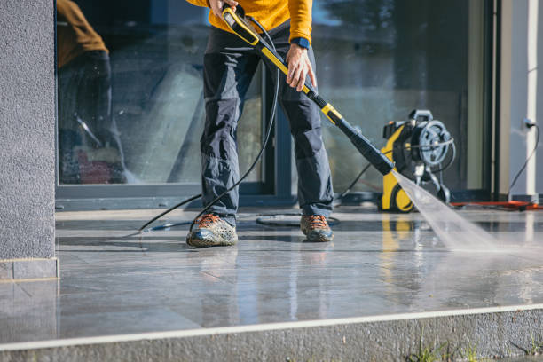 Best Concrete Pressure Washing  in Burlington, IA