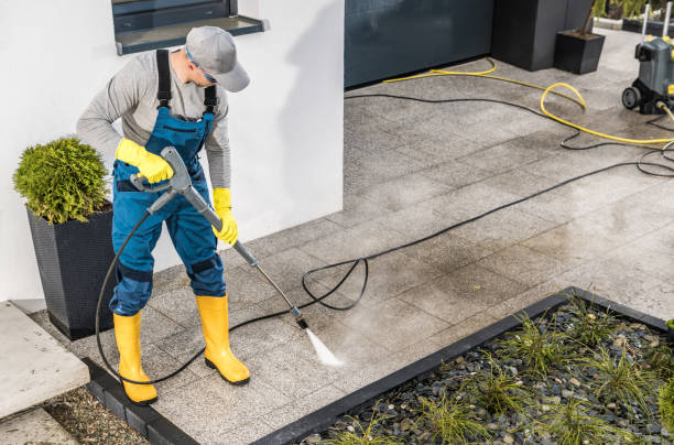 Best Commercial Building Pressure Washing  in Burlington, IA